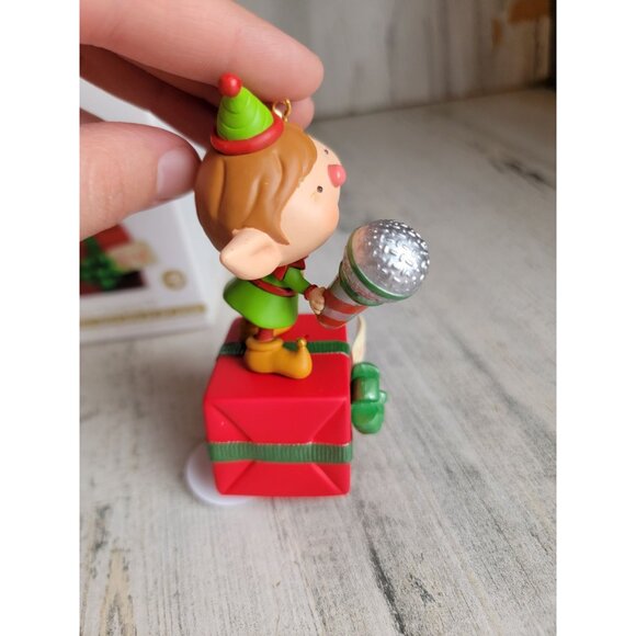 Hallmark voice changing elf magic ornament Xmas microphone - Picture 5 of 6